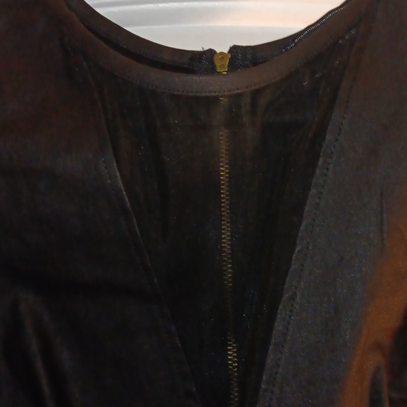 Black dress with a see-through front faux leather and a gold zipper in the back - Picture 4 of 5